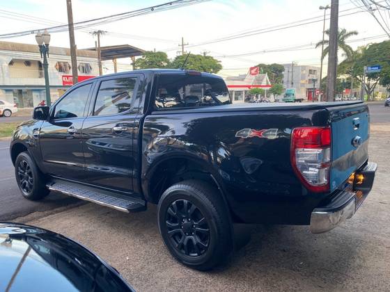 FORD RANGER 3.2 XLT 4X4 CD 20V DIESEL 4P AUTOMÁTICO FORD RANGER 3.2 XLT 4X4 CD 20V DIESEL 4P AUTOMÁTICO